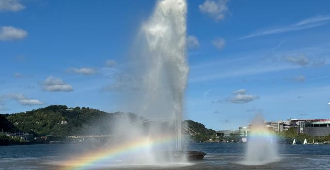 Picture of the fountain at the Point